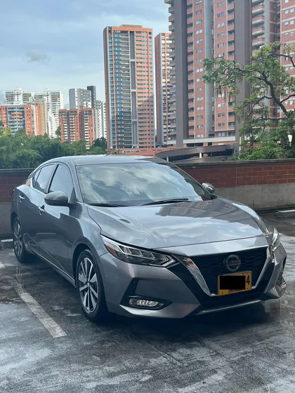 Nissan Sentra 2.0 B18 Advance