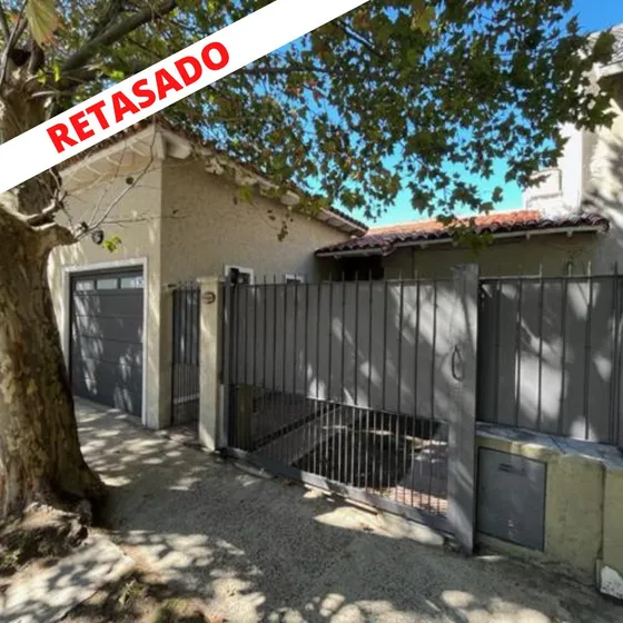 Casa En  Excelente Estado Con Piscina 
