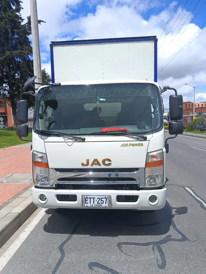 Camión Tipo Turbo Jqr Furgón Pbv 11500 Kilos