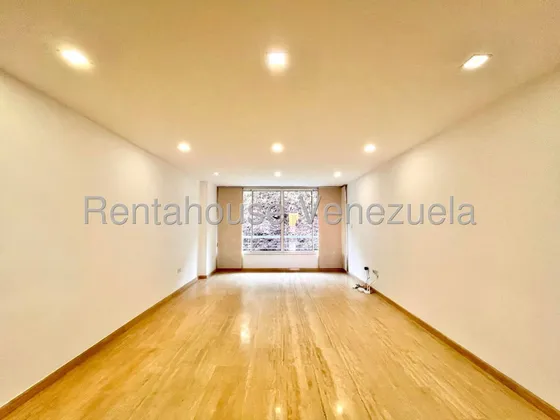Luminado Apartamento En Alquiler En Escampadero 