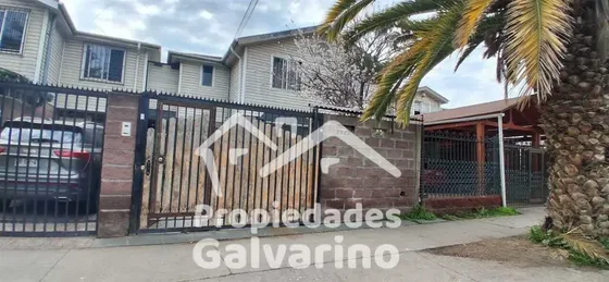 Casa En Venta De 5 Dorm. En Quilicura