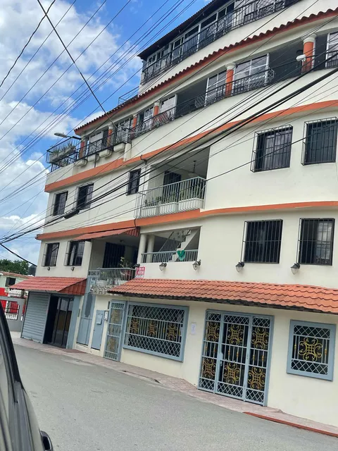 Vendo Hermoso Edificio De 5 Niveles Con Todo Lo Que Buscas