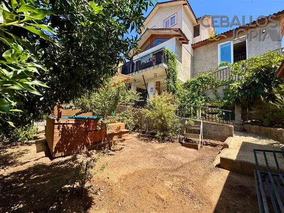 Casa En Venta De 4 Dorm. En Villa Alemana