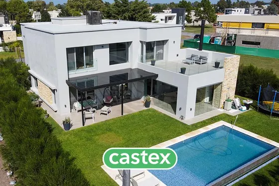 Casa En Venta En Canning, Terralagos