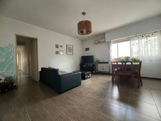 Departamento De 4 Ambientes En Saavedra!