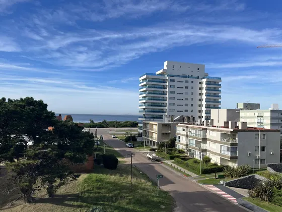 Departamento En Venta Altos De La Brava
