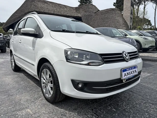 Volkswagen Suran 1.6 Imotion Highline