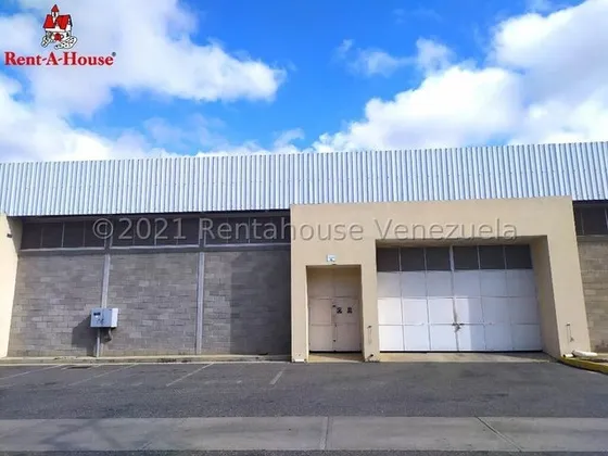 Galpon En Venta Barquisimeto Gisselle Lobo Vende Excelente Galpon De 467 Metros En Conjunto Privado Con Vigilancia Privada Y Tanque Subterraneo De 30000 Litros Area Para Descargar Gandolas 2 5 5 8 0 8