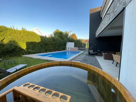 Espectacular Casa En Pingueral 4d 4b + Piscina