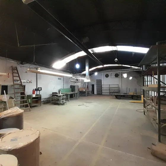 Depósito Con Local En Ruta 202 - Villa De Mayo