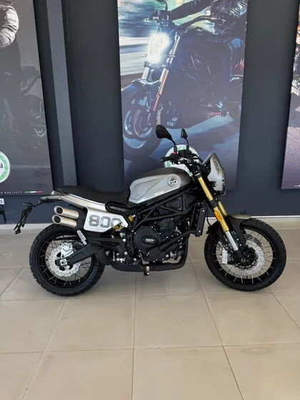 Leoncino 800  Benelli Stor Ovest -mejor Contado, Tasa 0%