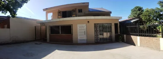 Casa En Venta - 5 Dormitorios 3 Baños - Cocheras - 500mts2 - Longchamps