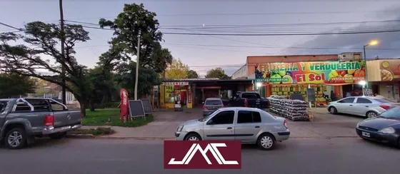 Importante Propiedad Comercial  Varios Destinos
