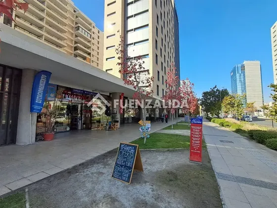 Local Comercial Arriendo Manquehue-los Militares Las Condes