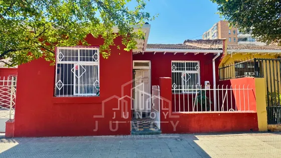 Casa Solida Para Remodelar A Pasos Mt Chile España- Ñuñoa L3