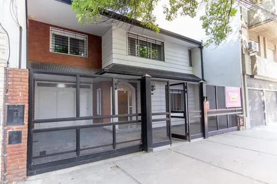 Venta De Casa 4 Dormitorios En Barrio Abasto Rosario