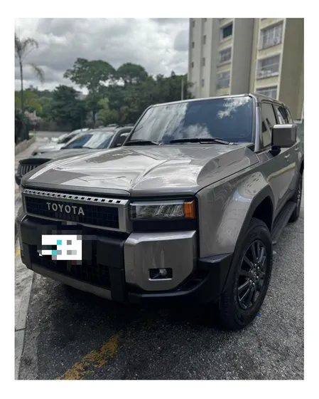 Toyota Prado .
