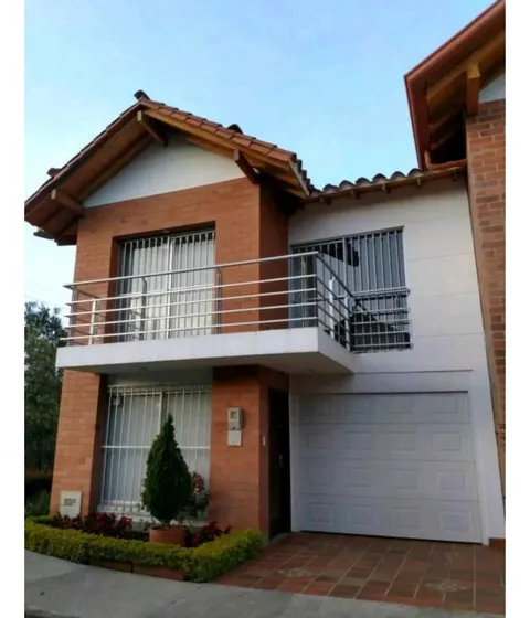 Casa Unifamiliar En Venta La Ceja (t)