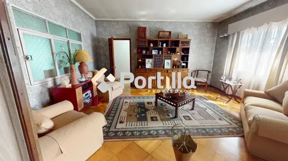 Venta Local- Casa Gaspar De La Barrera / Santiago