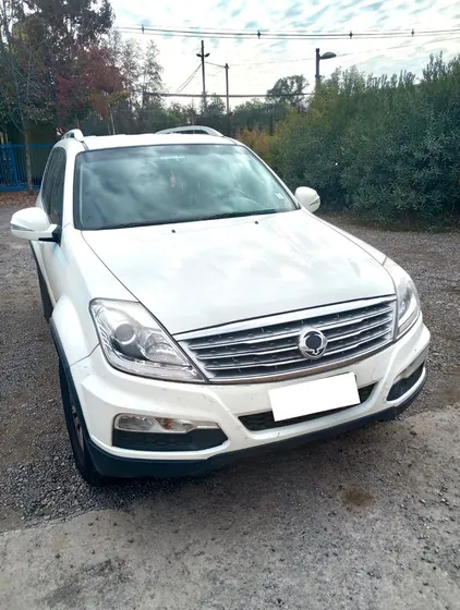 Ssangyong Rexton 4x2 At