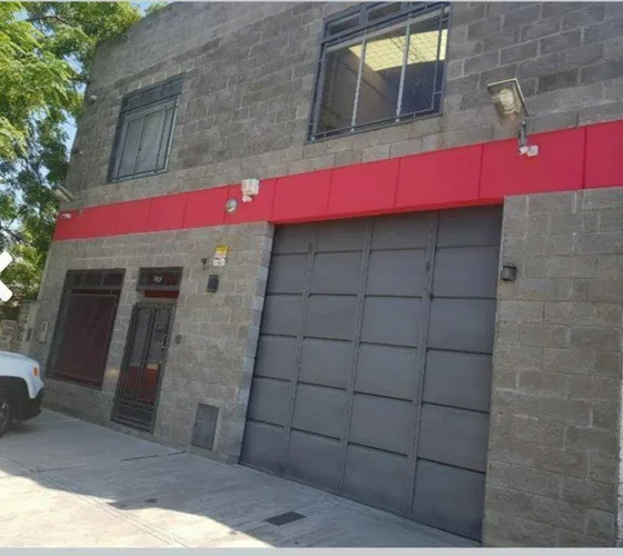 Excelente Galpon De 400m2!!!