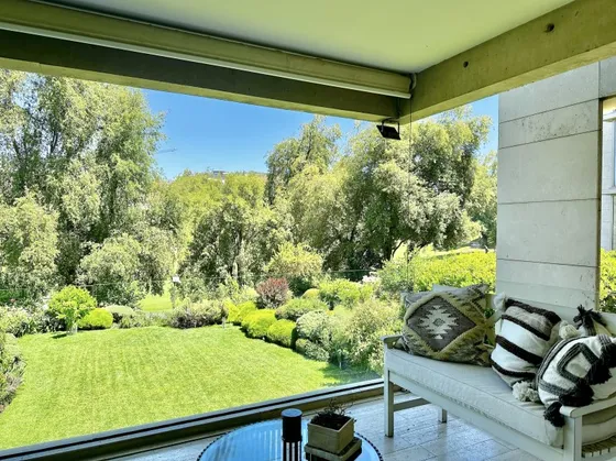 Impecable / Valle Escondido / Primer Piso Con Jardin 