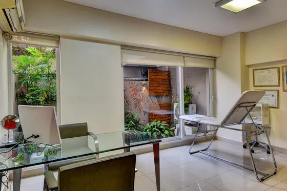 Impecable Departamento Para Oficinas O Consultorios En Recoleta, Inmejorable Ubicación!