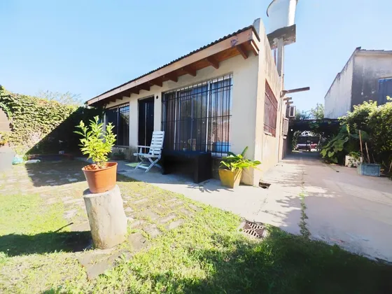 Casa En Venta 4 Amb Con Jardín En General Pacheco