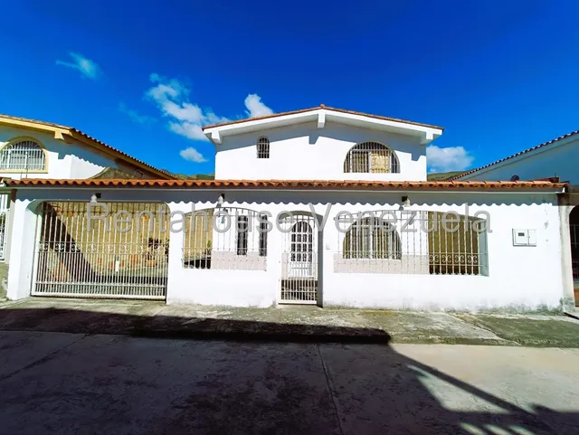 Casa En La Victoria, 2 Niv, 3h3b, Vigilancia 24 Horas Hasiso
