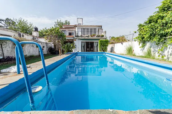 Venta De Casa En Merlo Centro