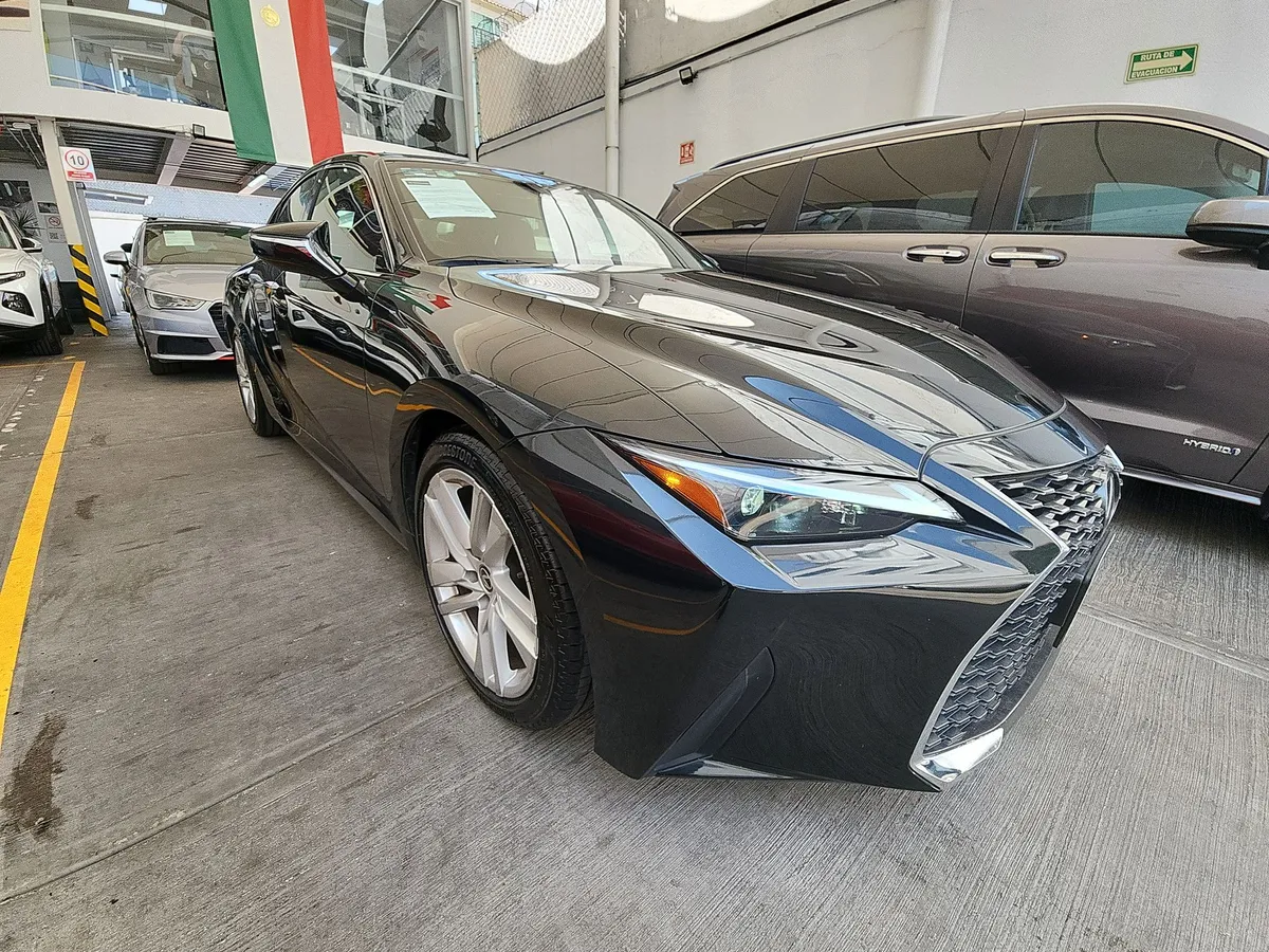 Lexus IS 2.0 Is 30064009093538947122