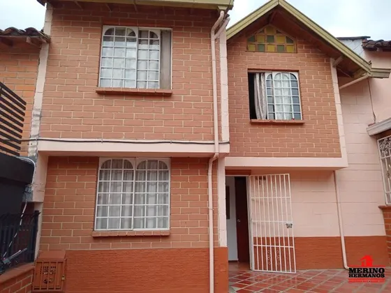 Casa En Arriendo En Santa Ana. Cod A5117