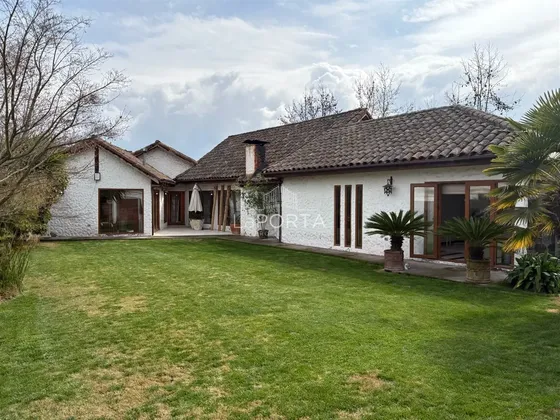 Casa En Venta Club De Polo 3 Dormitorios / 3 Baños / Piscina