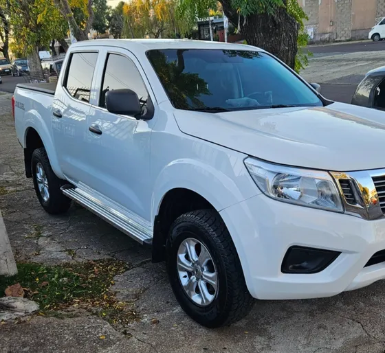 Nissan Np300 Frontier 2.5 Xe Tdsl 188hp D.cab. 4x4