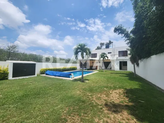 Casa En Venta En Morelos,  Fraccionamiento Altos De Oaxtepec
