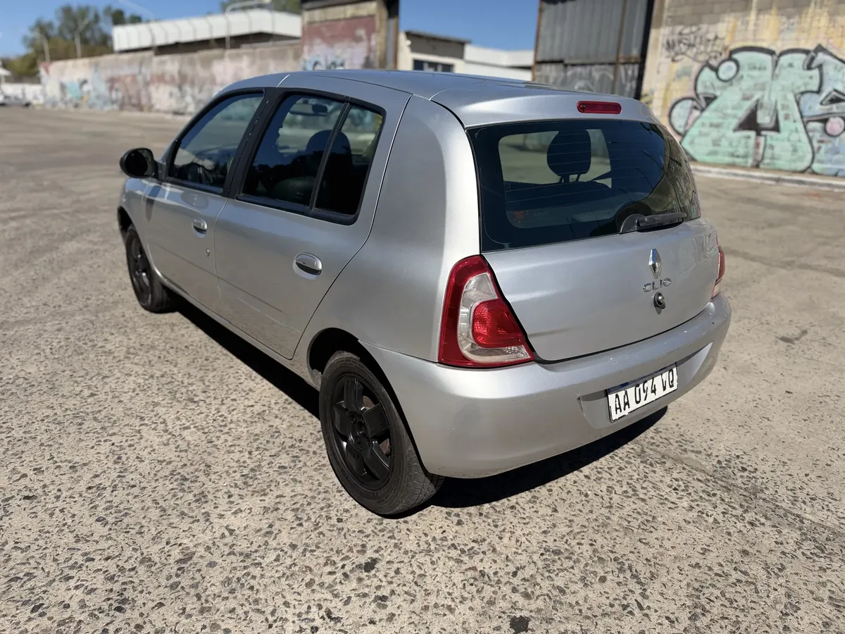 Renault Clio 1.2 Mio Dynamique 5-Door
