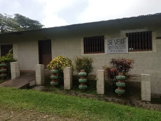 Casa En Ambiente Neblinoso  De Montaña En El Punto Mas Alto ( 1000 Msnm) De La Sierra Oriental De Valle Guanape Entre Los Estados Anzoátegui Y Miranda