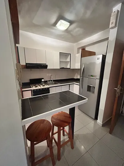 Gl Apartamento En Urb Campo Alegre  Res Almendron Suites 