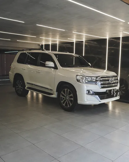 Toyota Lc200 Vx V8