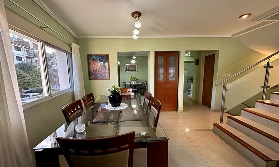 Triplex En Venta - Boulevard San Martin - Ciudad Jardín 
