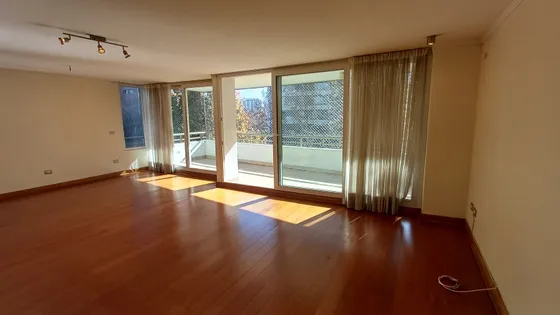 Impecable/iluminado/3 Dorm+servicios/ Cabot/ Alto Las Condes
