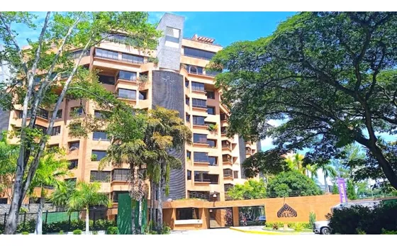 Se Vende Ph 450m2 Los Samanes 6114