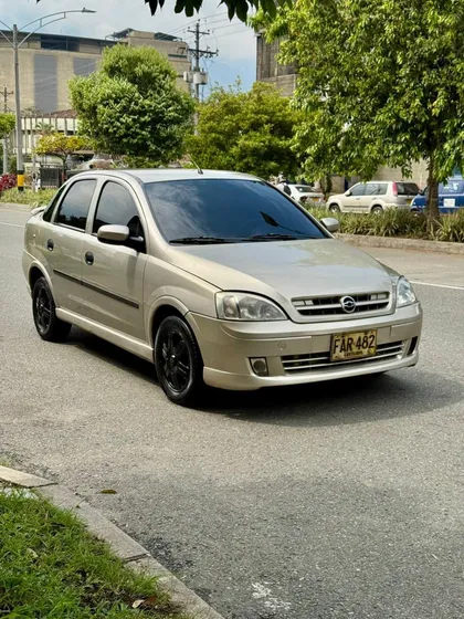 Chevrolet Corsa 1.4 L Evolution 5 P