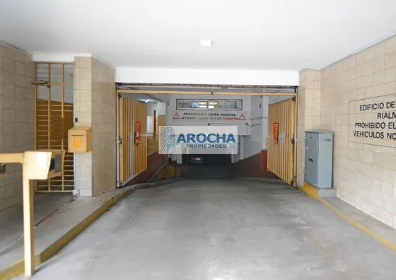 Cochera En Quilmes Centro
