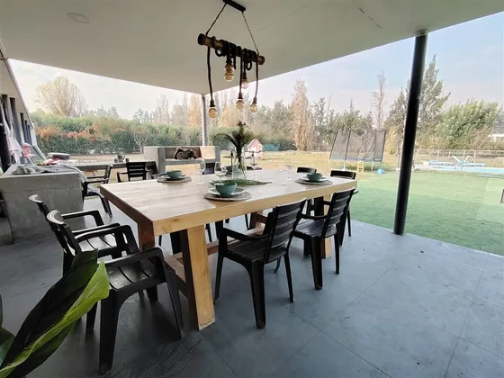 Parcela En Venta De 3 Dorm.más Servicio En Chicureo