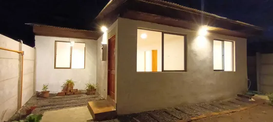 Casa Con Patio Cerrado (90432)