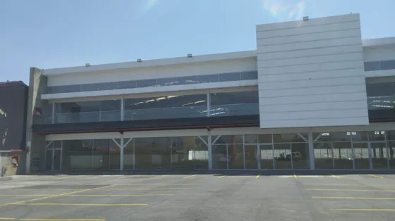 Local En Arriendo En Avenida Pradilla. Cod A1092021