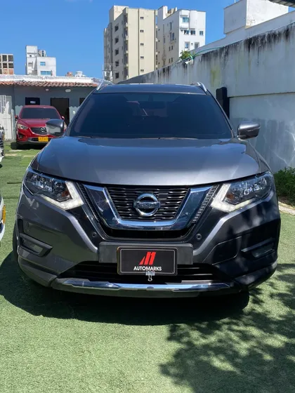 Nissan X-trail 2.5 Advance