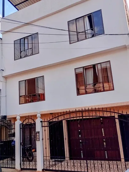 Vendo O Permute Excelente Edificio - Primero De Mayo
