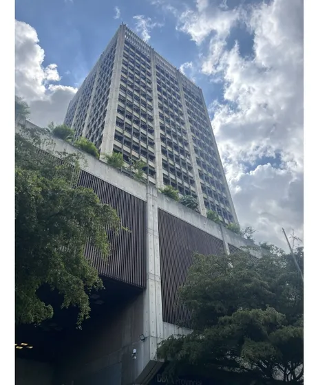 Vendo/alquilo Local Pb 51m2 Altamira 0349